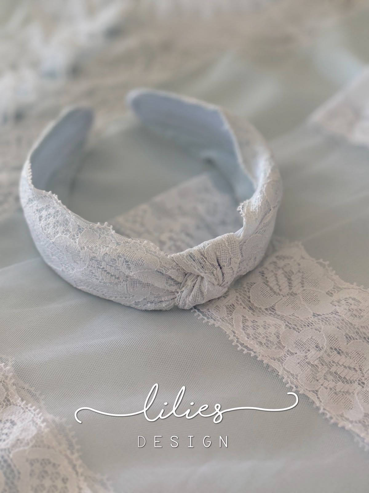 Lace  Head band with knot Blue vintage