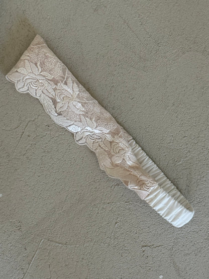 Custom lace band with elastic