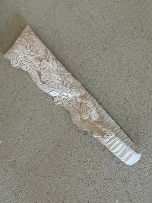 Custom lace band with elastic